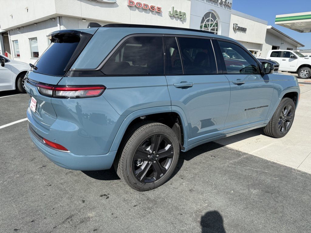 New 2027 Jeep Grand Cherokee Limited AWD/4WD image 8