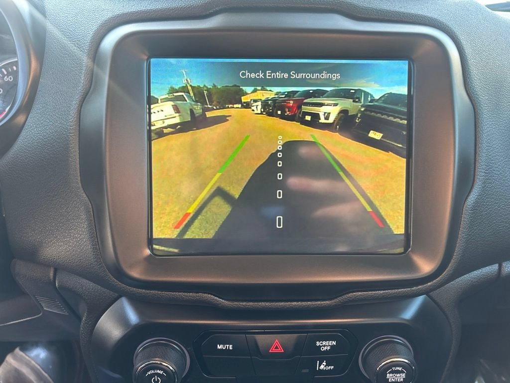 Certified 2023 Jeep Renegade Latitude AWD/4WD image 16