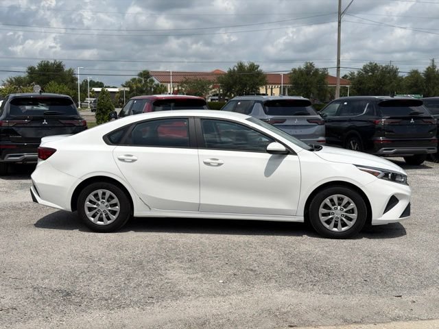 Used 2024 Kia Forte LX FWD image 2