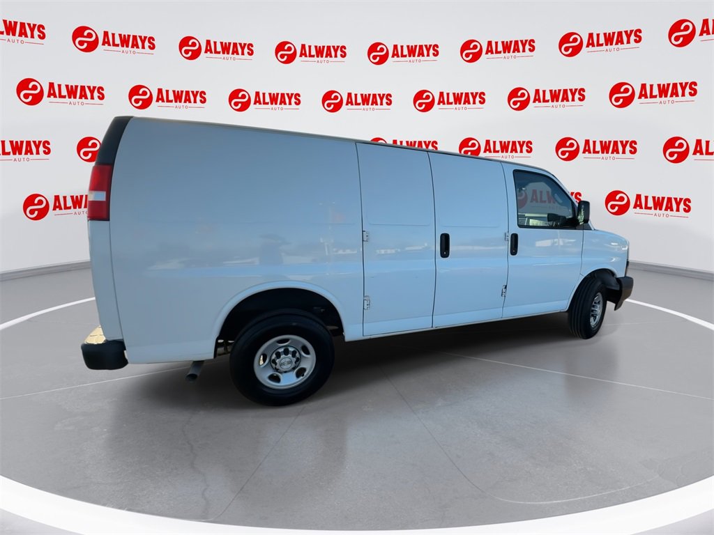 Used 2021 Chevrolet Express 2500 w/ Driver Convenience Package image 8