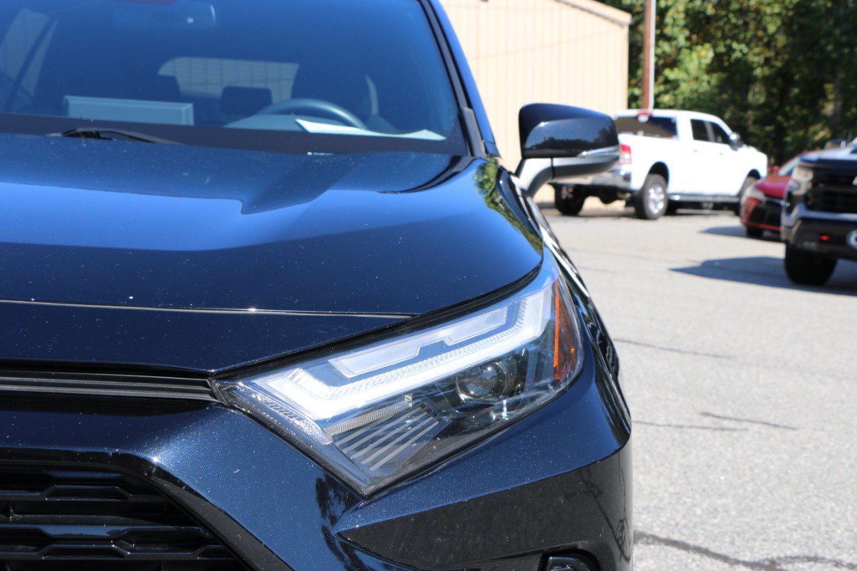 Used 2022 Toyota RAV4 SE AWD/4WD image 13