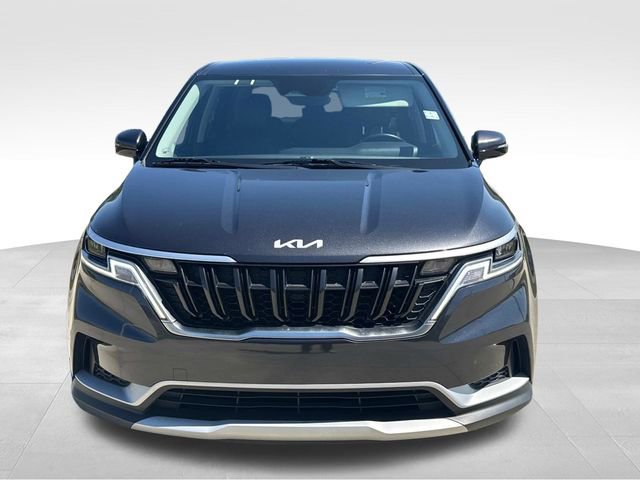 Used 2024 Kia Carnival LX image 2