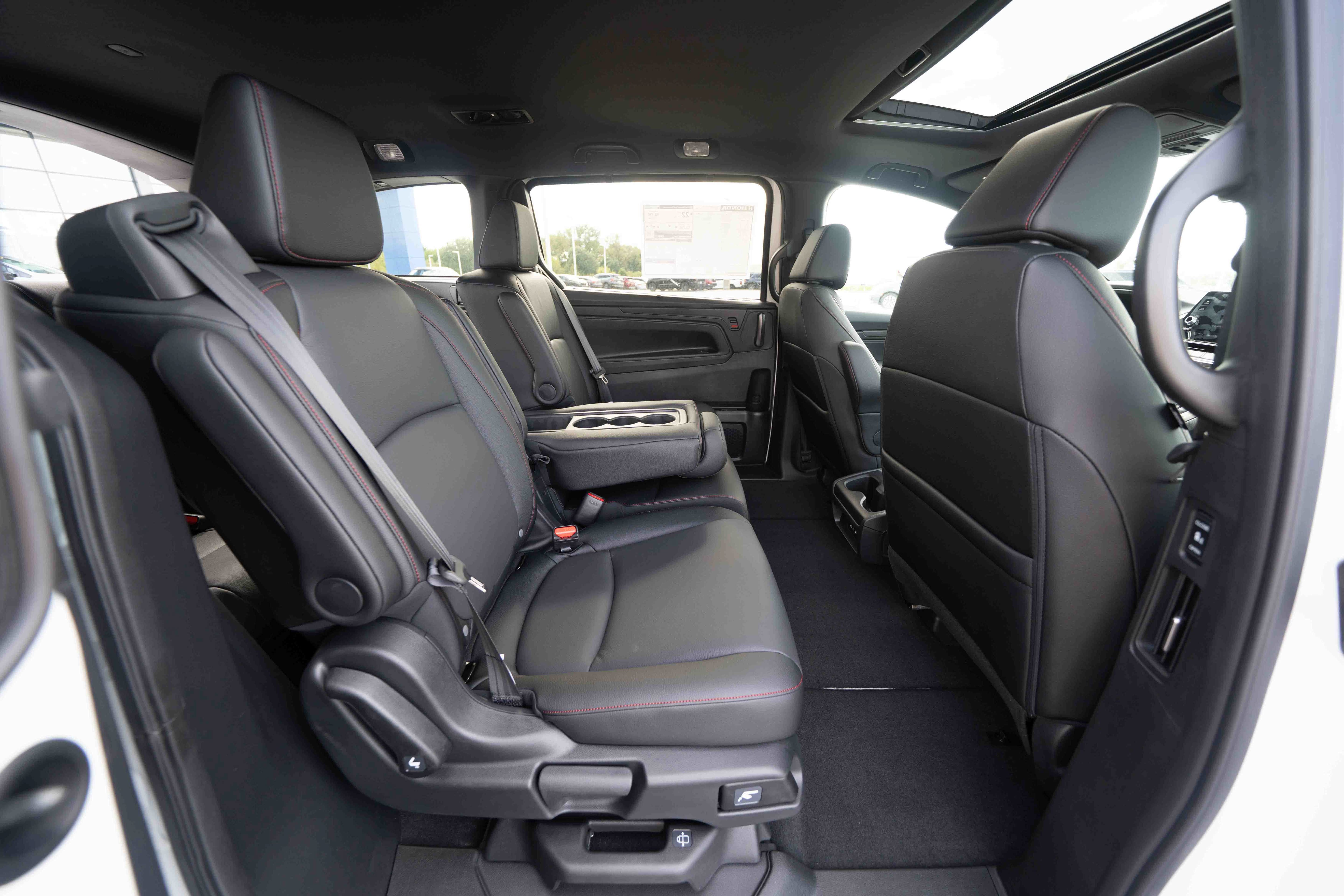 New 2026 Honda Odyssey Sport-L image 25