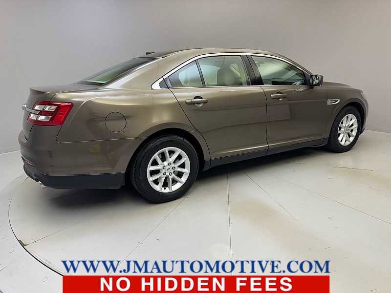 Used 2015 Ford Taurus SE image 5