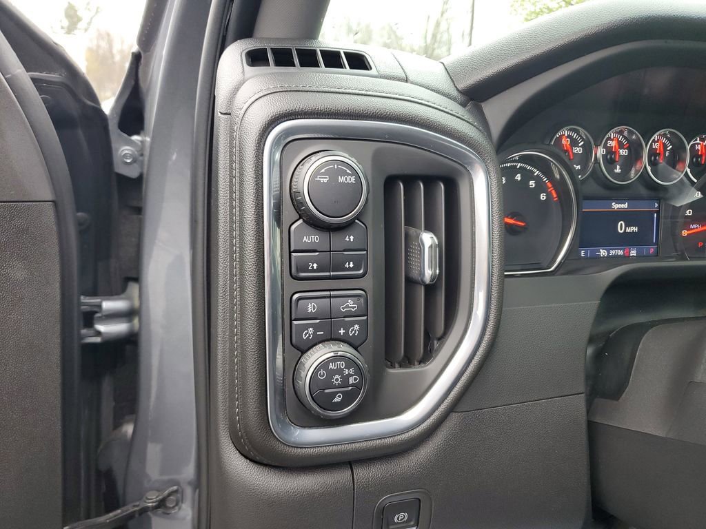 Used 2022 Chevrolet Silverado 1500 RST w/ Safety Package AWD/4WD image 16