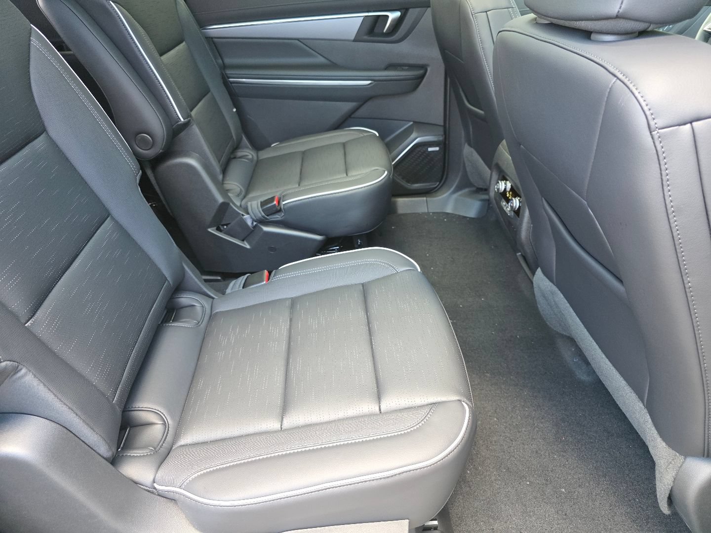 New 2026 Buick Enclave Sport Touring w/ Power Package FWD image 23