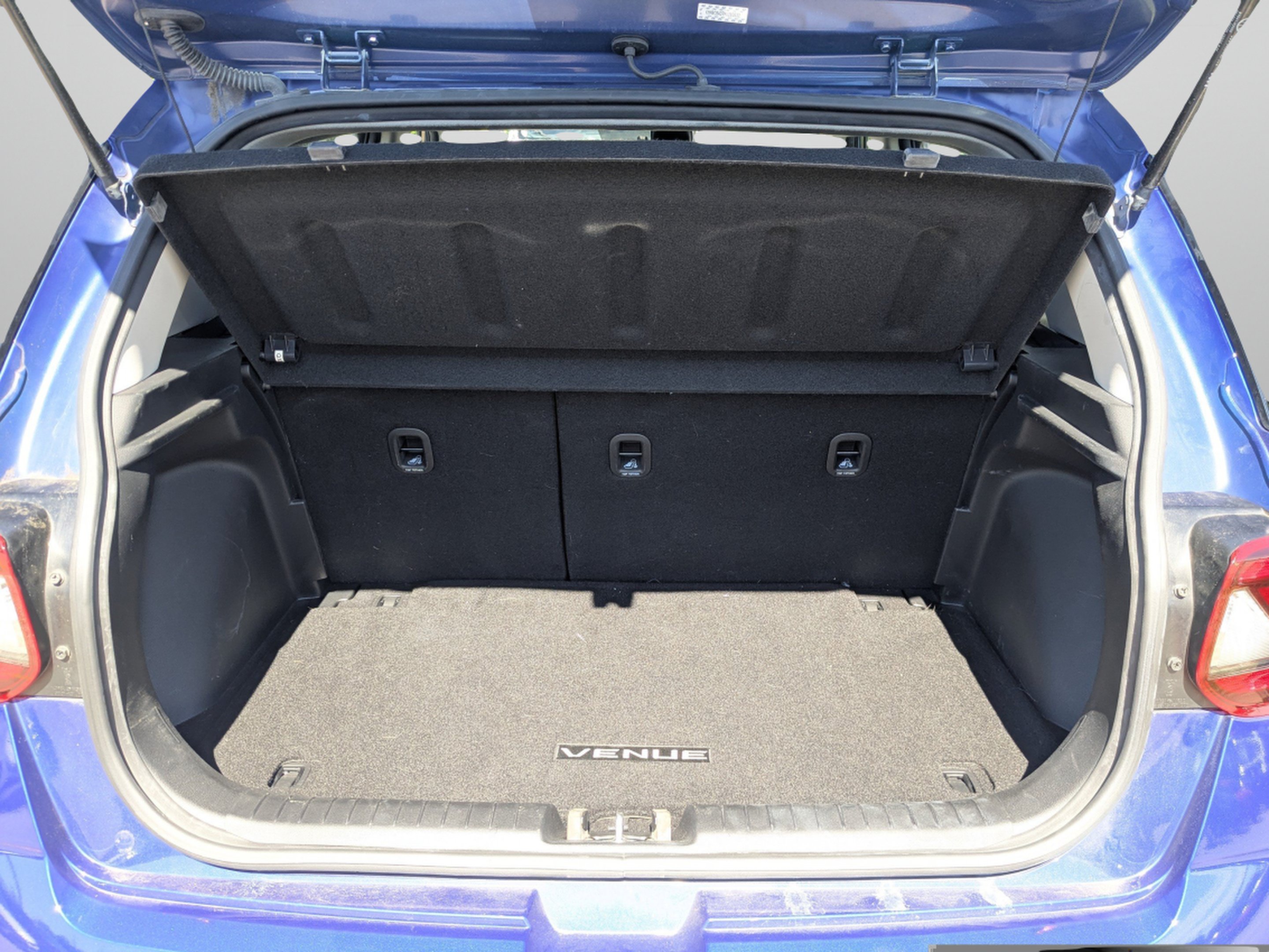 Certified 2022 Hyundai Venue Limited FWD image 10