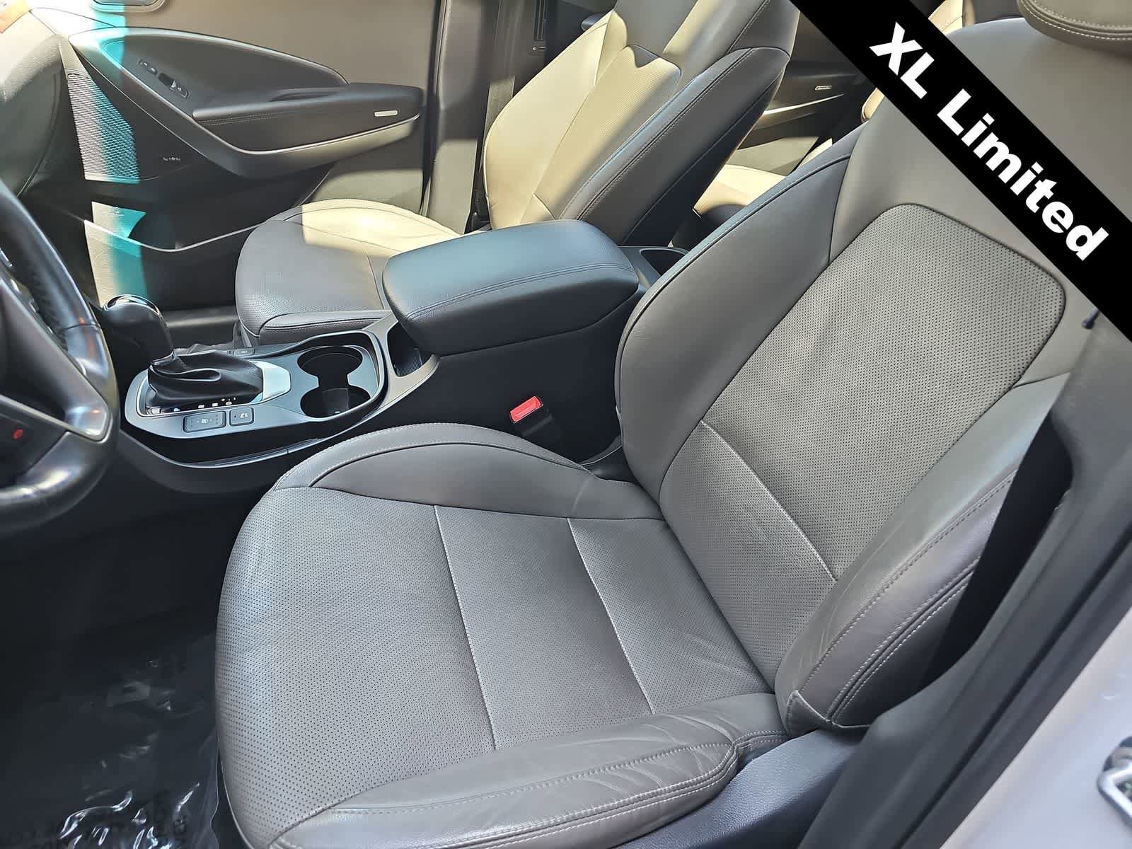 Used 2019 Hyundai Santa Fe XL FWD image 15