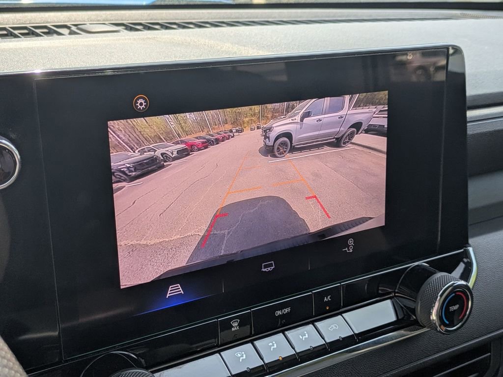 Used 2023 Chevrolet Colorado Trail Boss AWD/4WD image 21