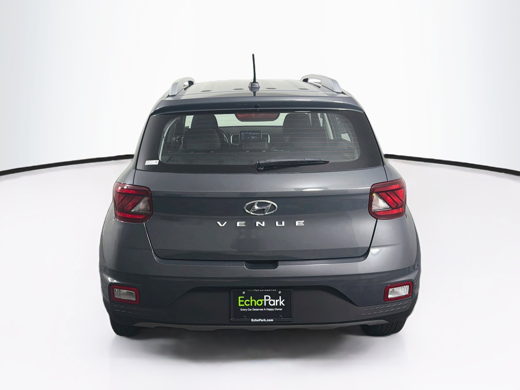 Used 2025 Hyundai Venue SEL FWD image 7