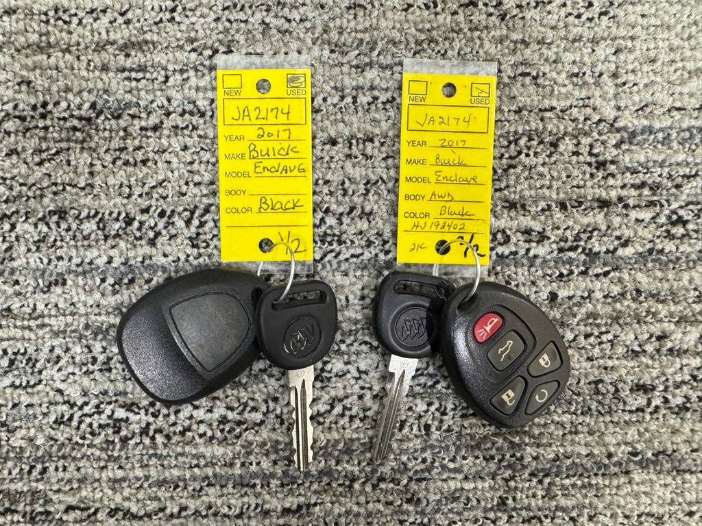 Used 2017 Buick Enclave Leather AWD/4WD image 43