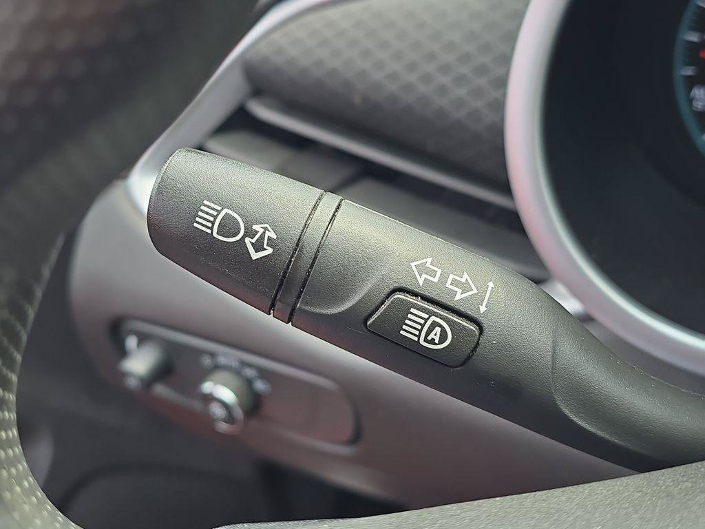Used 2023 Chevrolet Malibu LT FWD image 13