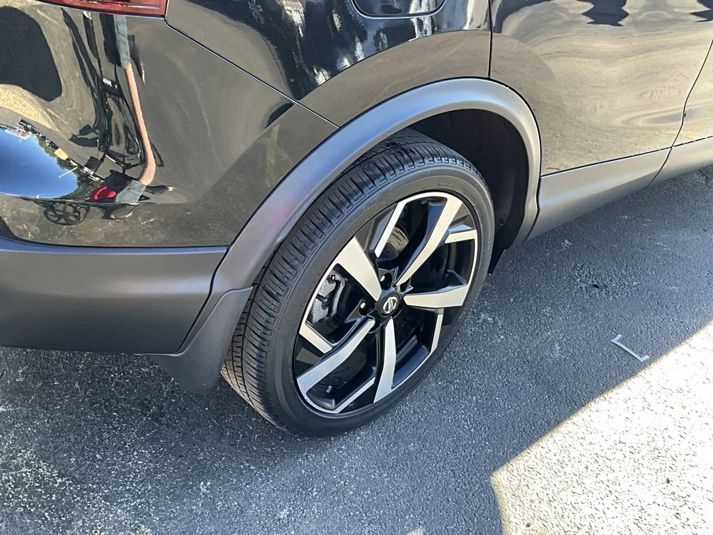 Certified 2022 Nissan Rogue Sport SL w/ Premium Package image 12