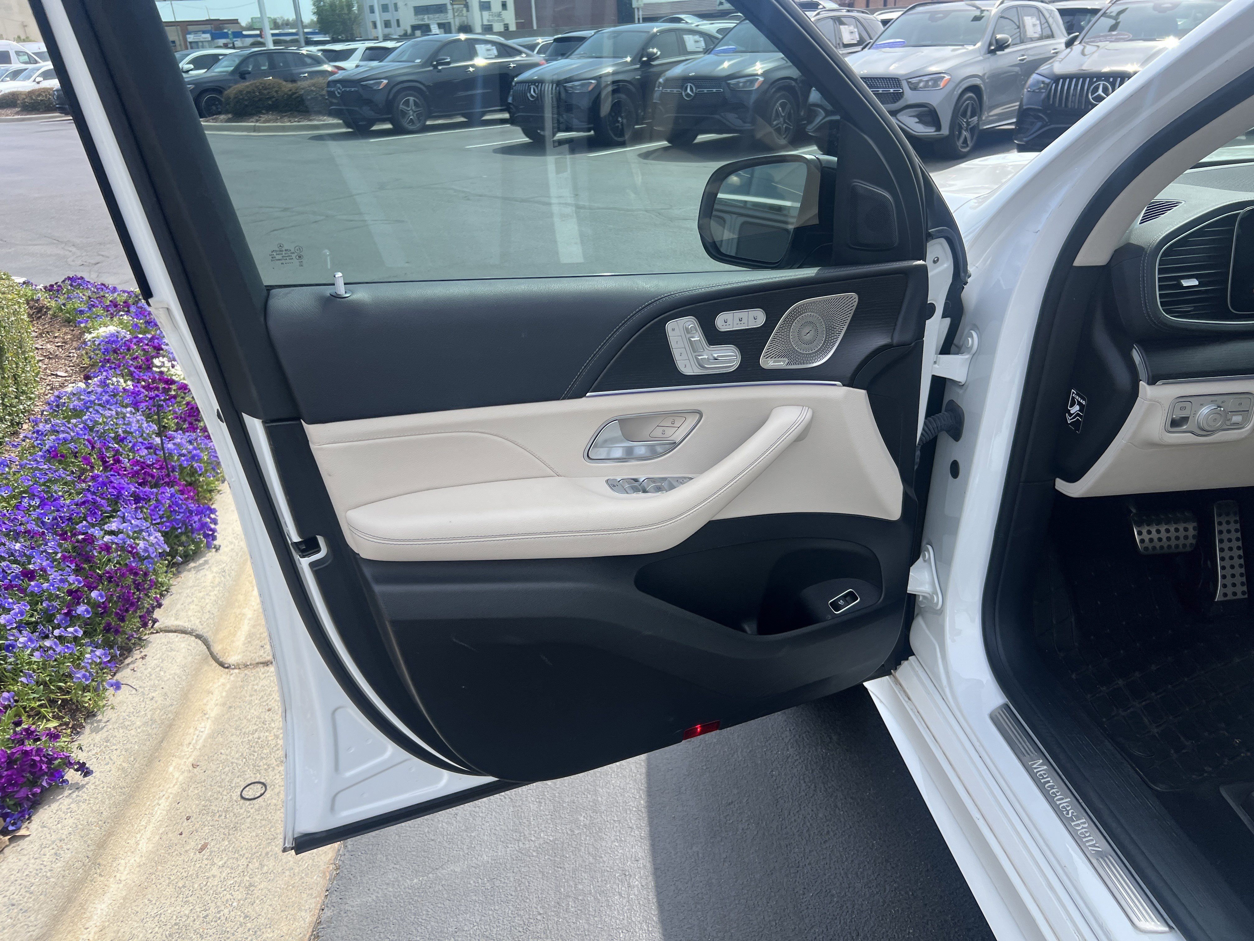 Used 2023 Mercedes-Benz GLS 450 450 image 13