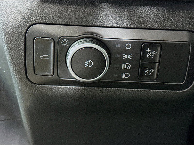 Used 2022 Ford Escape SEL AWD/4WD image 10