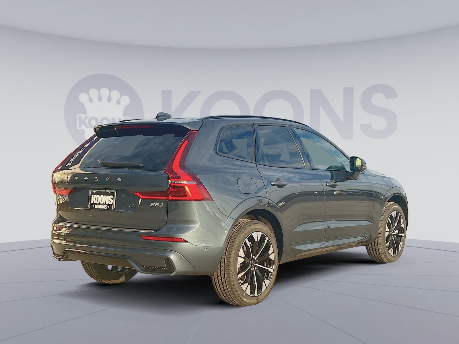 New 2026 Volvo XC60 B5 Plus w/ Protection Package Premier AWD/4WD image 7