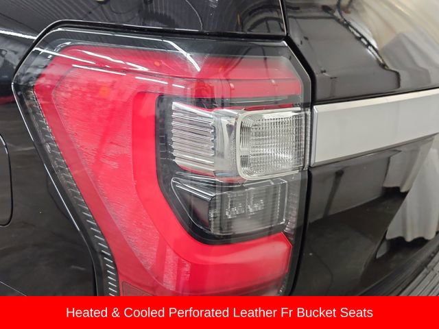 Used 2019 Ford Expedition Platinum image 18