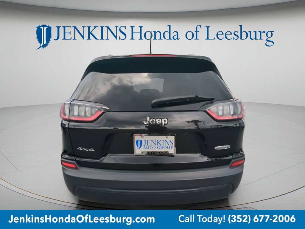 Used 2020 Jeep Cherokee Latitude Plus AWD/4WD image 5