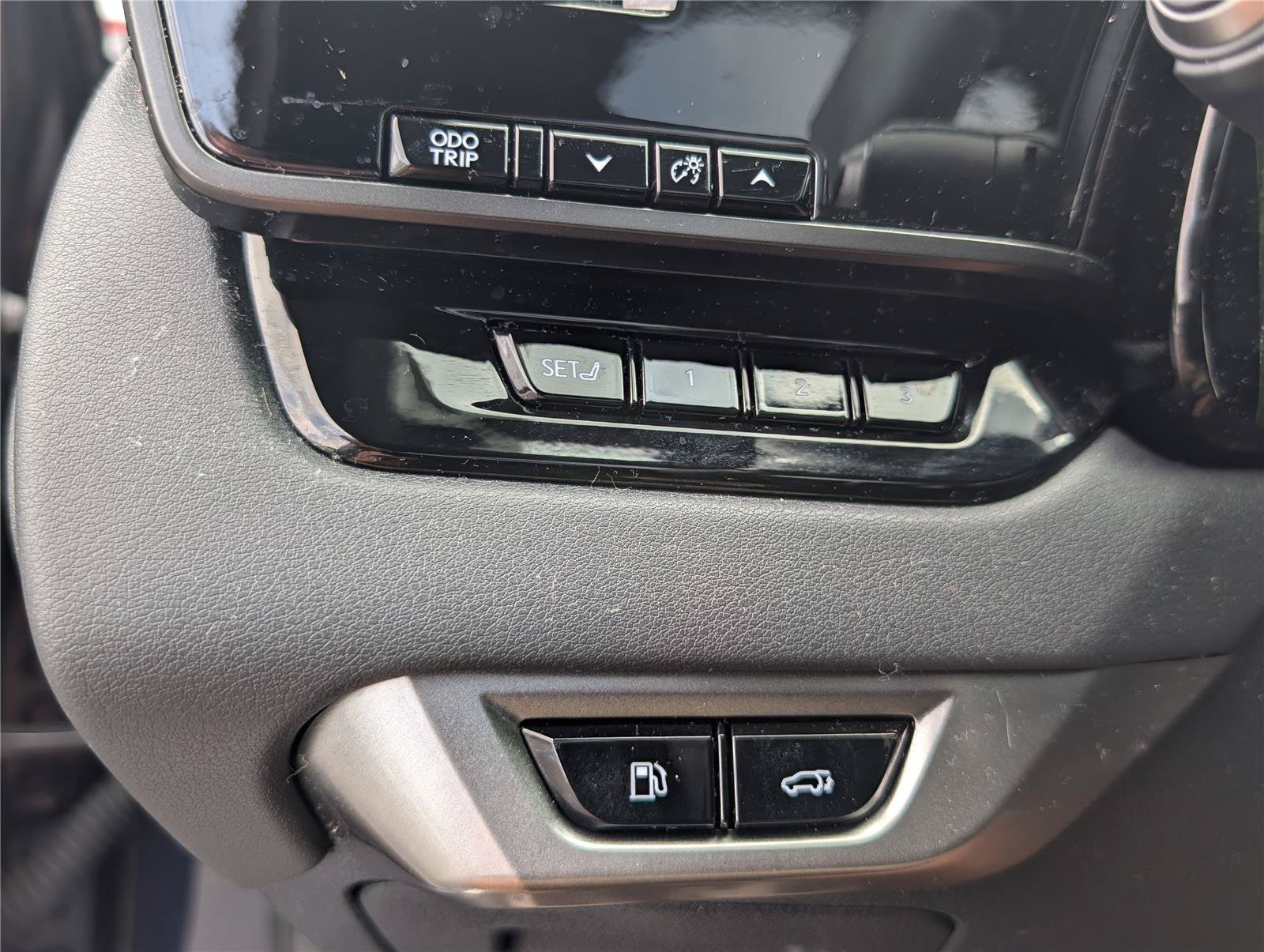 Certified 2024 Lexus RX 350 AWD w/ Convenience Package image 24