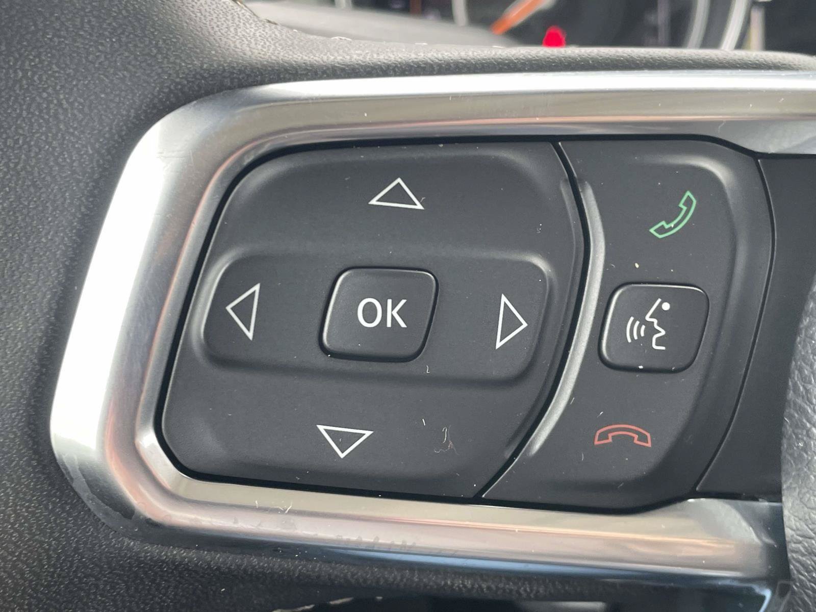 Used 2023 Jeep Gladiator Overland AWD/4WD image 34