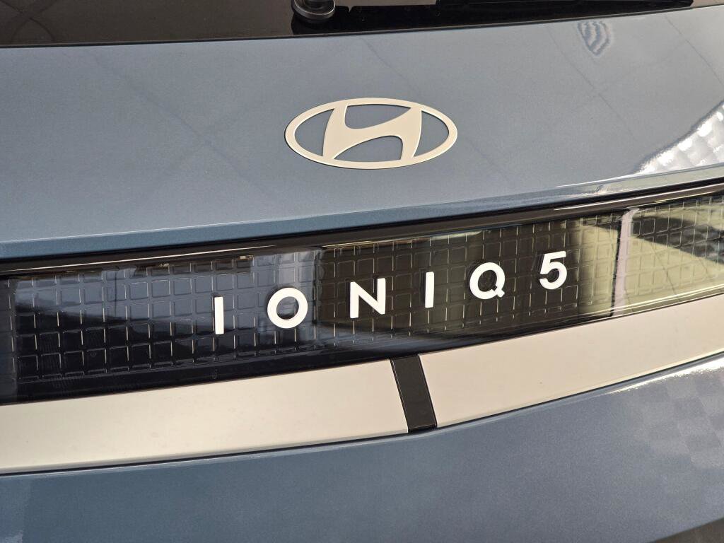New 2026 Hyundai Ioniq 5 SEL image 16