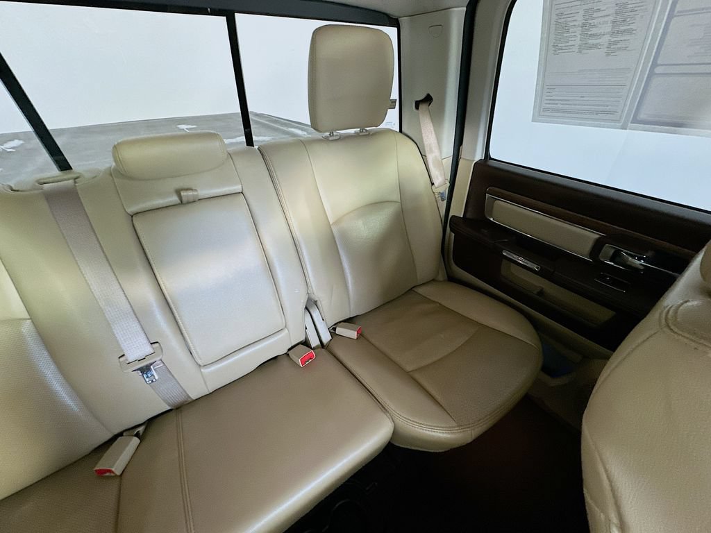 Used 2016 RAM 1500 Laramie w/ Convenience Group AWD/4WD image 14