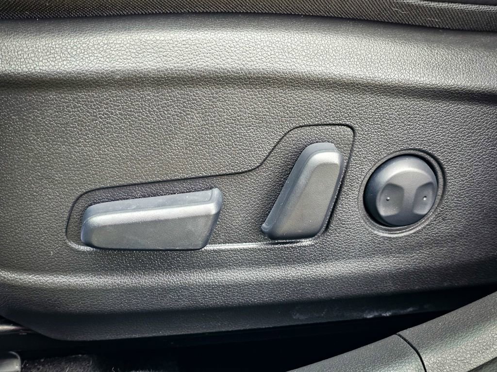 Used 2019 Hyundai Kona Ultimate image 14