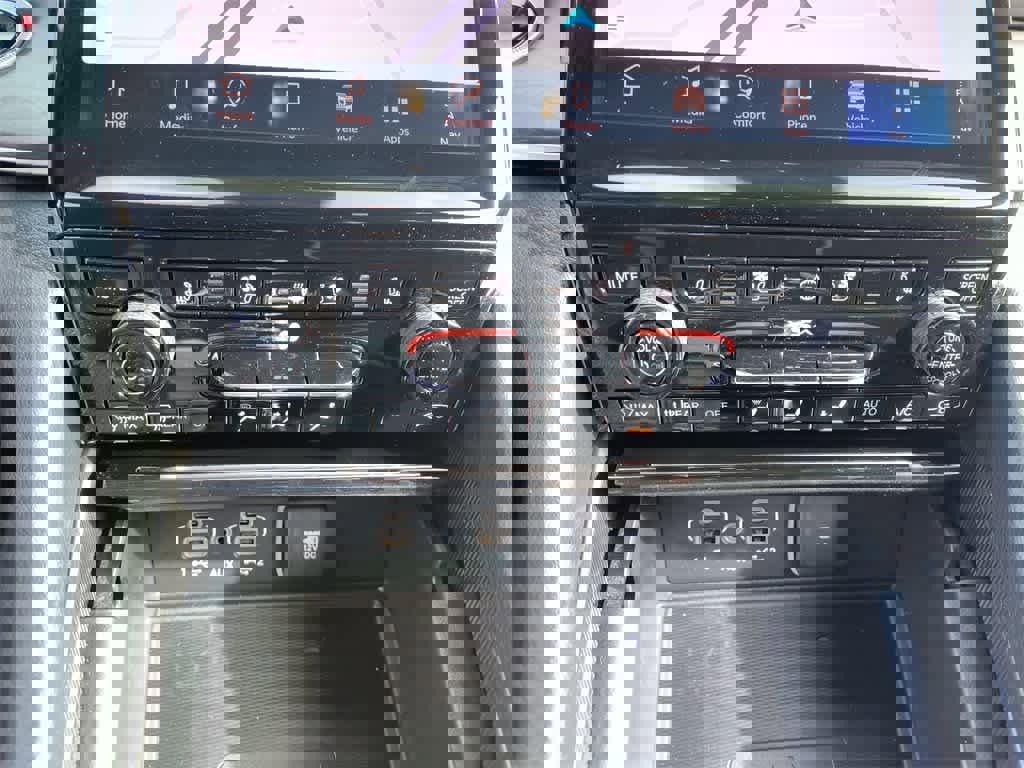 New 2025 Jeep Grand Cherokee L Limited w/ Luxury Tech Group II image 19