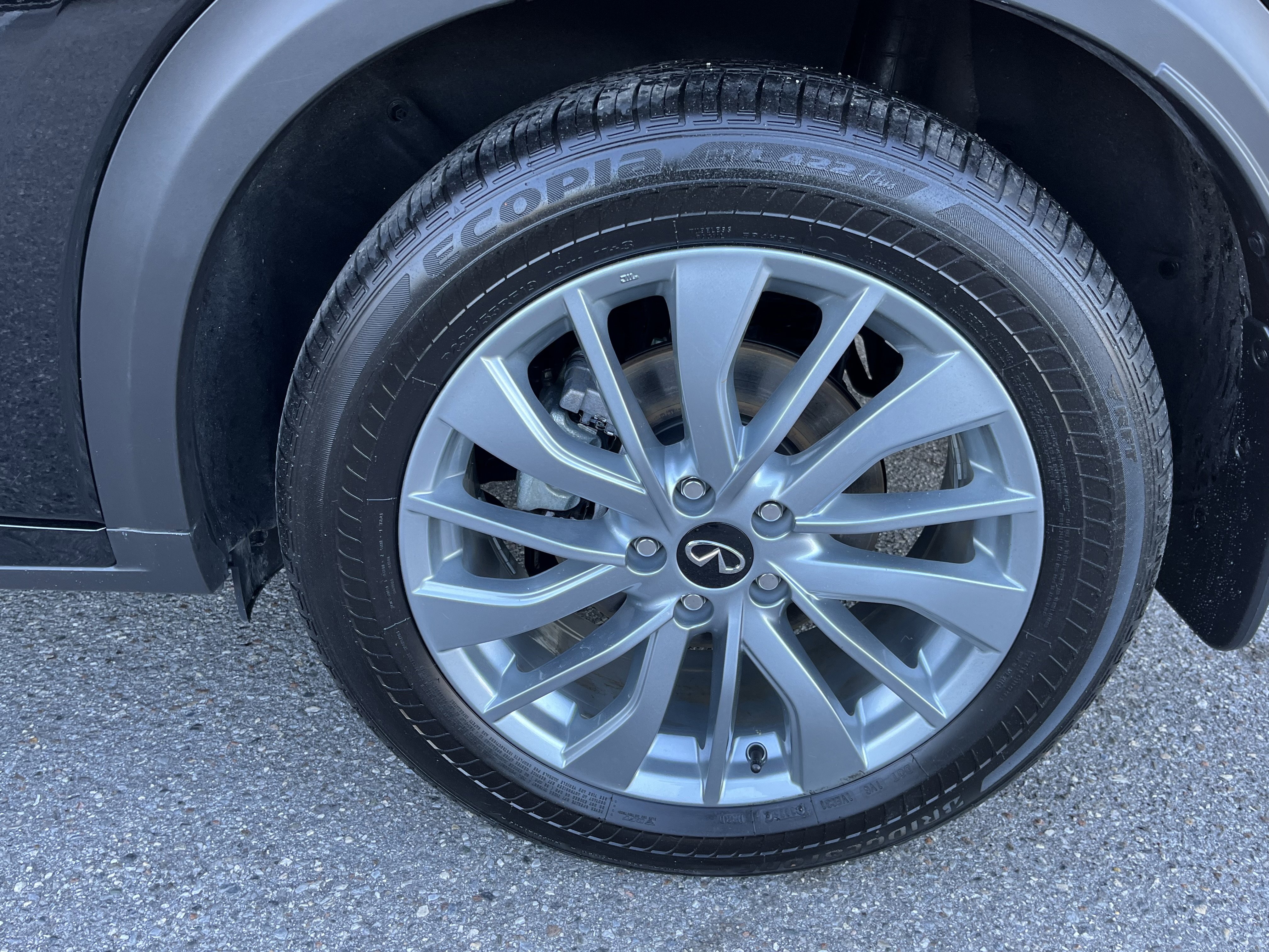 Certified 2025 INFINITI QX50 Luxe image 10