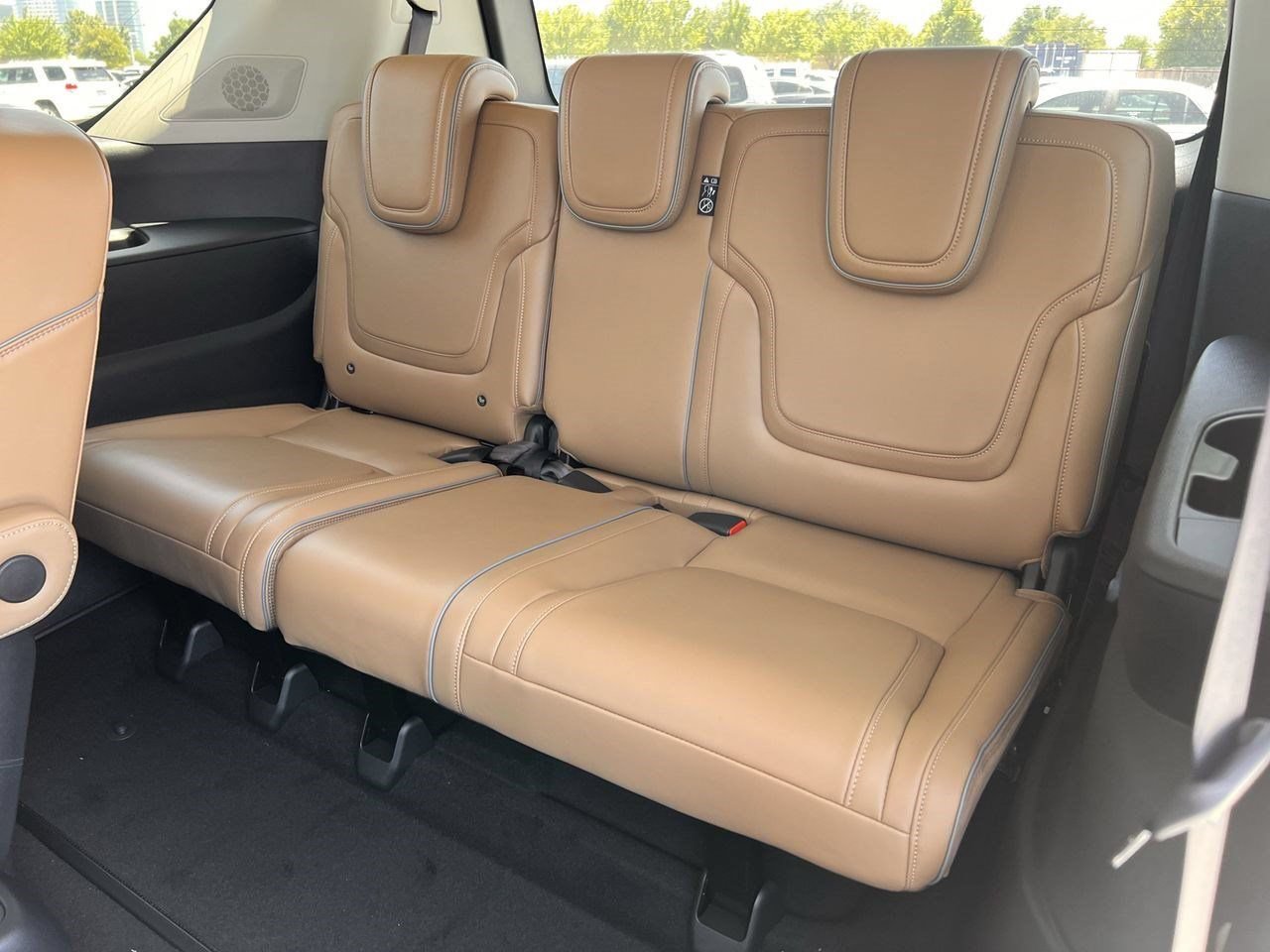 New 2027 INFINITI QX80 Luxe RWD image 26