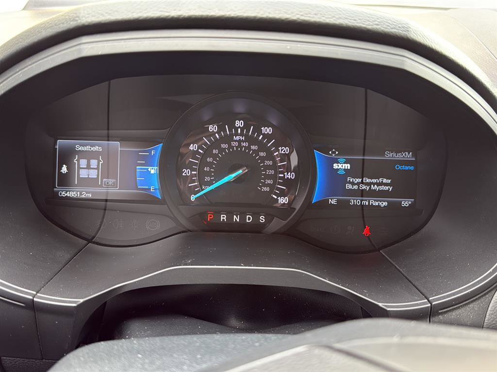 Used 2022 Ford Edge Titanium w/ Class II Trailer Tow Package image 5