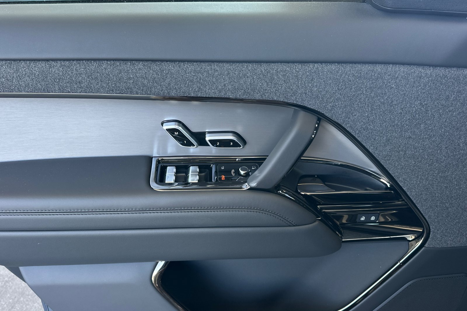 New 2025 Land Rover Range Rover Sport Dynamic SE image 10