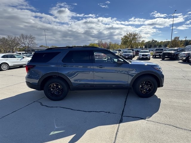 New 2026 Ford Explorer Tremor image 3