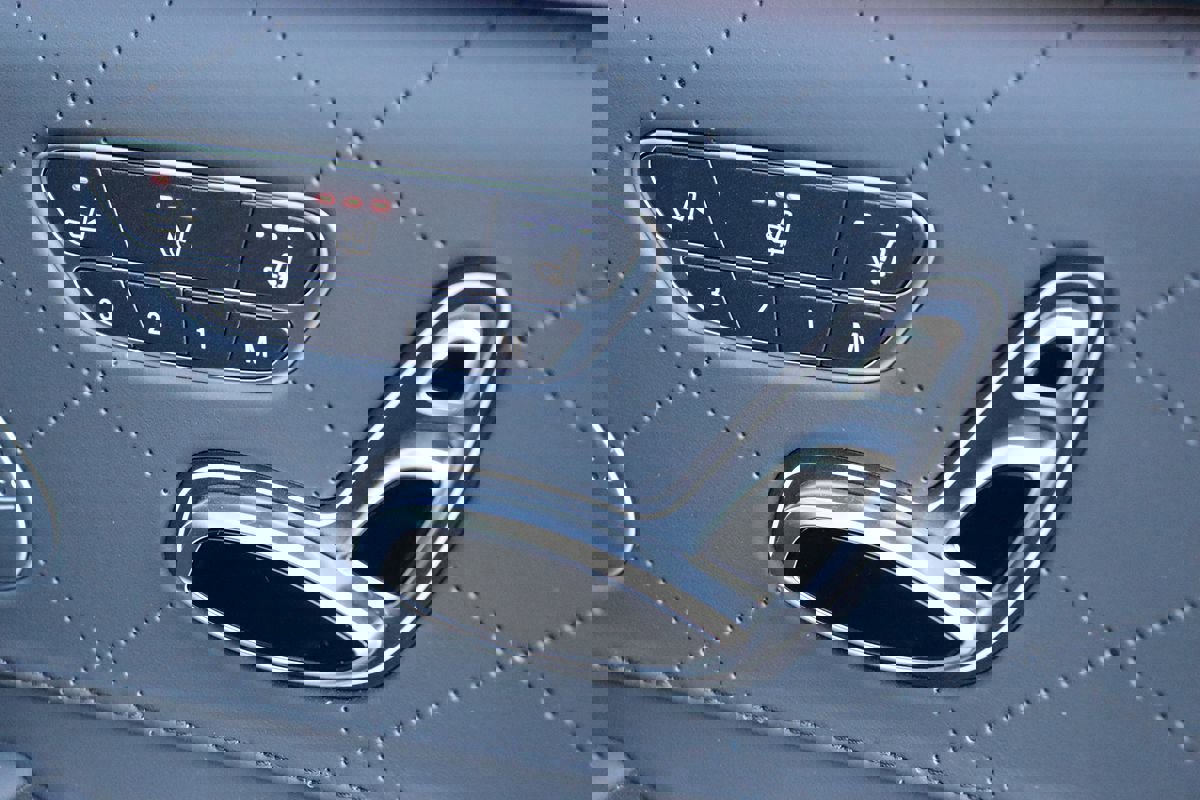 Used 2019 Mercedes-Benz S 560 Sedan w/ AMG Line Exterior image 40