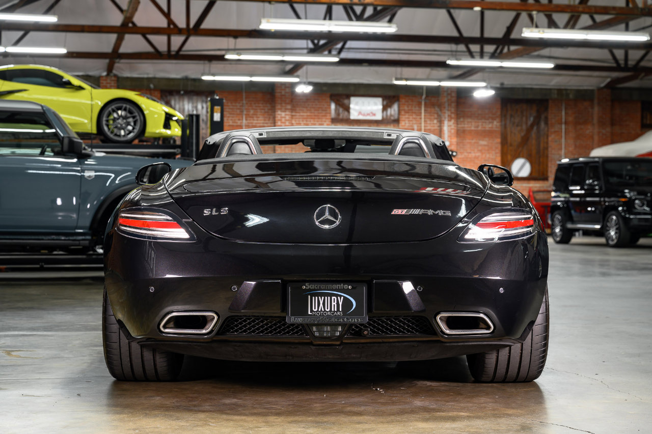 Used 2013 Mercedes-Benz SLS AMG GT Roadster image 18