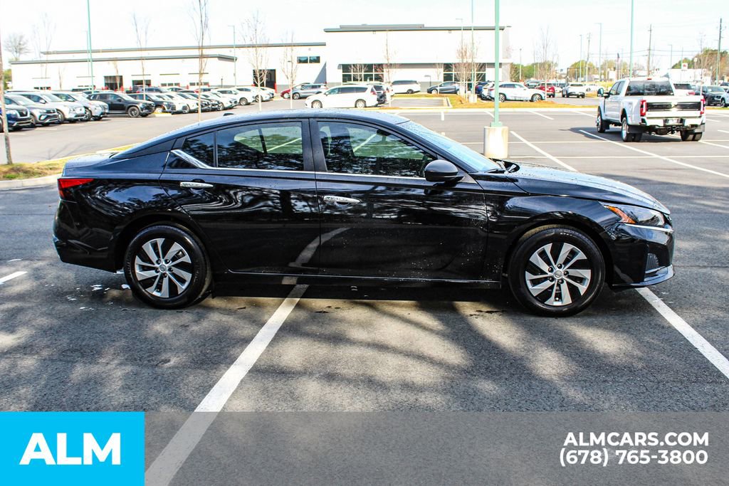 Used 2025 Nissan Altima 2.5 S image 8