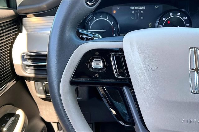 Used 2022 Lincoln Corsair FWD image 9