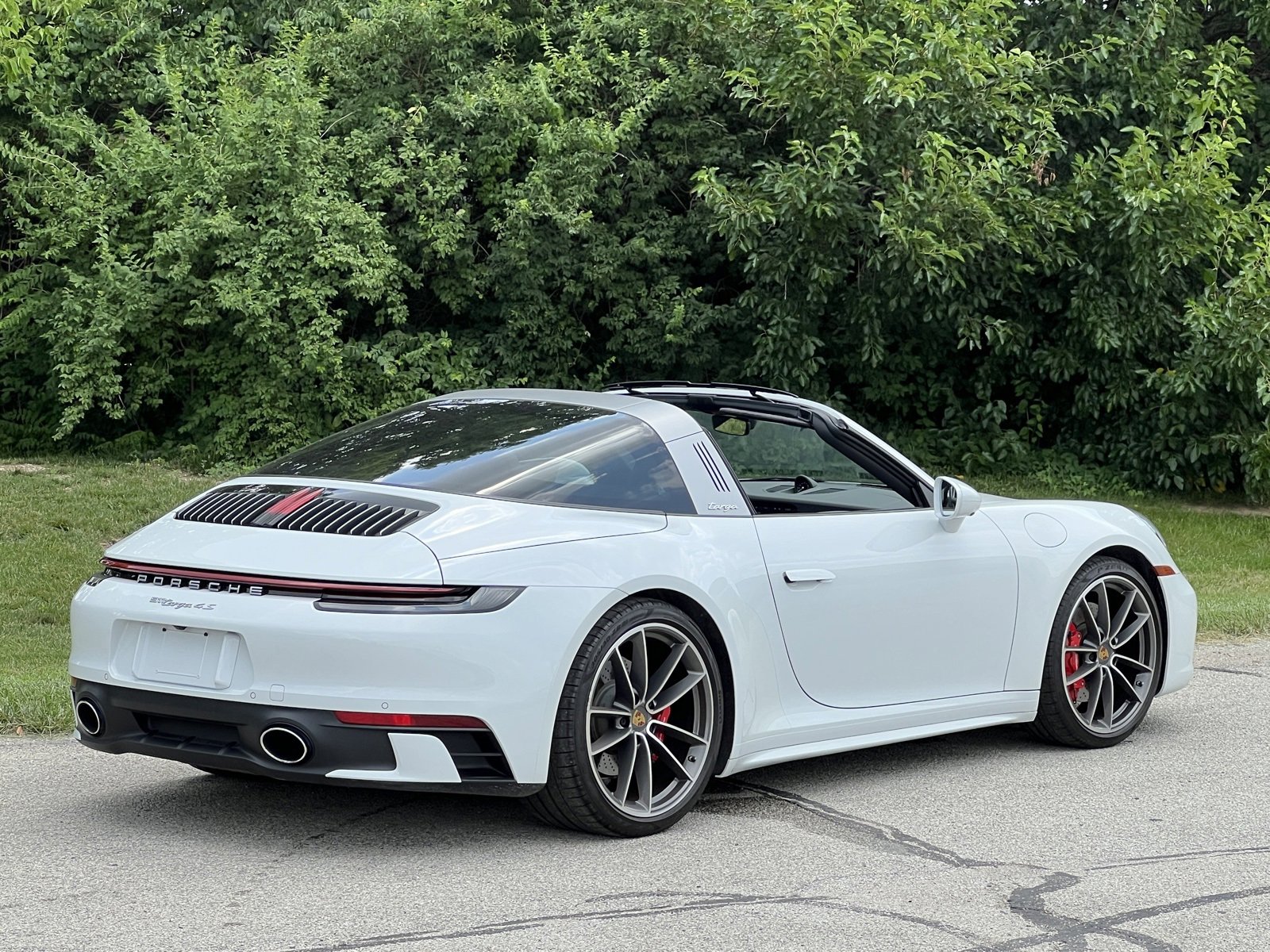 Certified 2021 Porsche 911 Targa 4S w/ Premium Package image 11