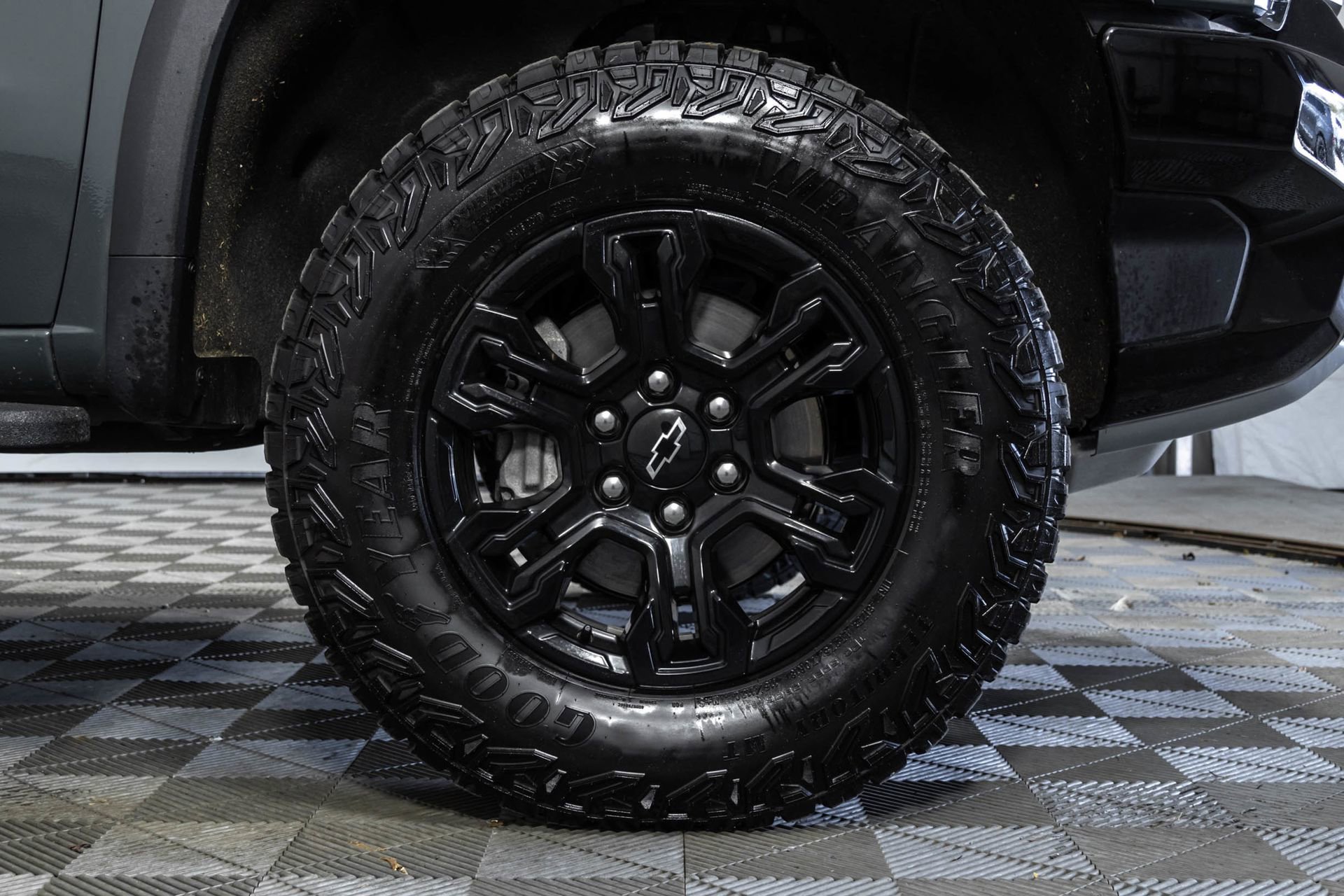 Used 2026 Chevrolet Silverado 1500 ZR2 AWD/4WD image 45