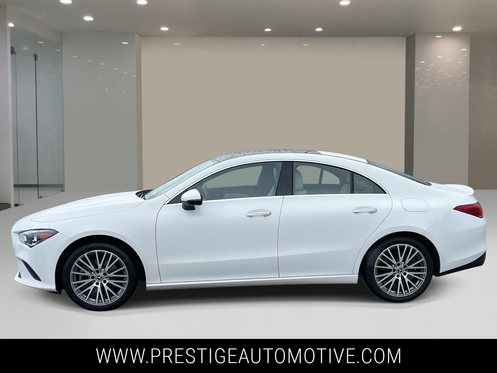 Used 2021 Mercedes-Benz CLA 250 4MATIC image 2