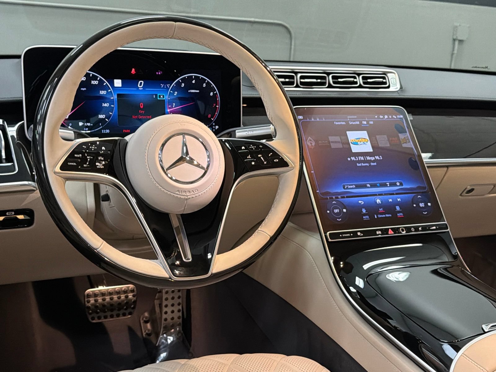 Used 2023 Mercedes-Benz S 580 4MATIC Sedan image 36