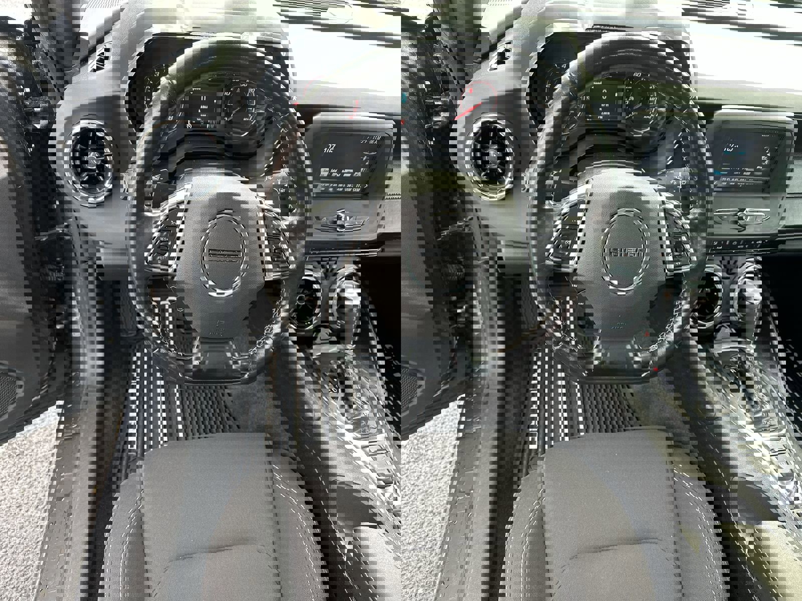 Used 2018 Chevrolet Camaro LT w/ RS Package image 17