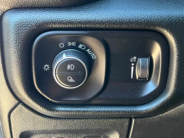 Used 2023 RAM 1500 Big Horn AWD/4WD image 19
