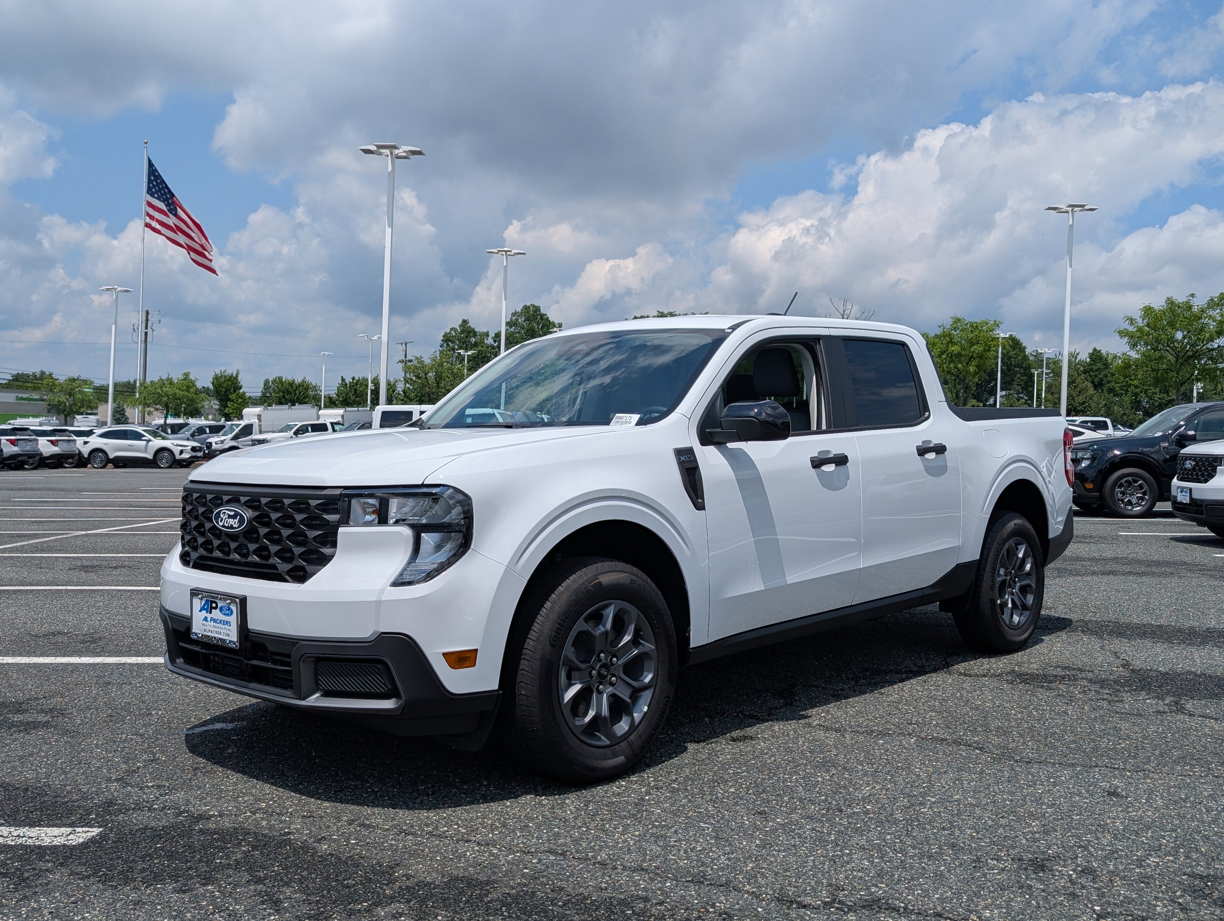 New 2025 Ford Maverick XLT w/ XLT Luxury Package image 5