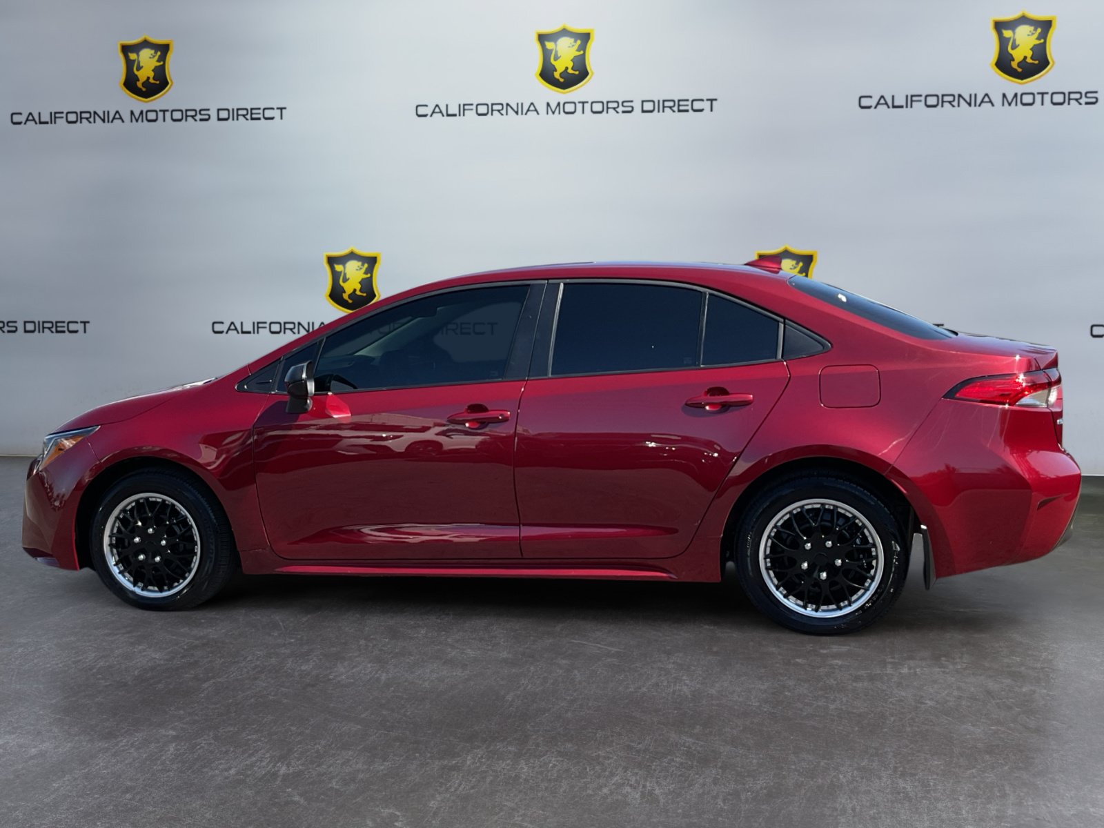 Used 2026 Toyota Corolla LE FWD image 8