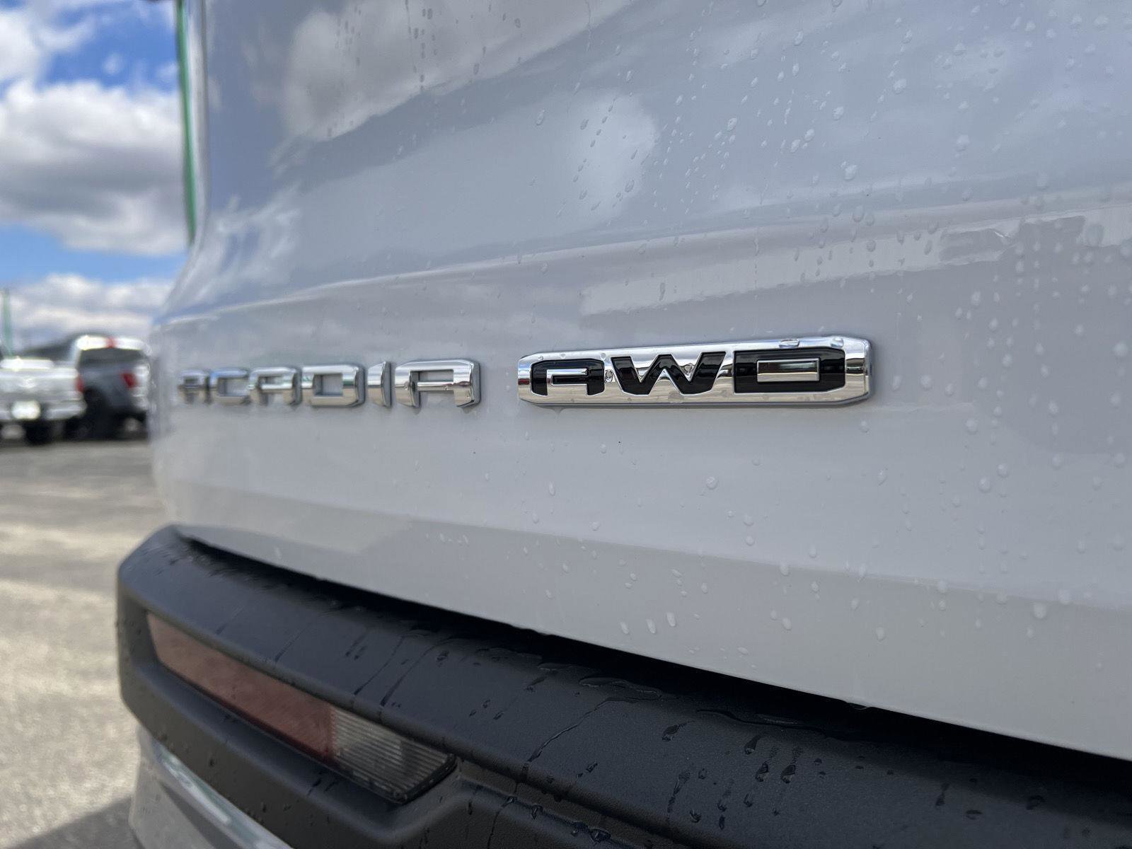 New 2026 GMC Acadia Elevation image 8