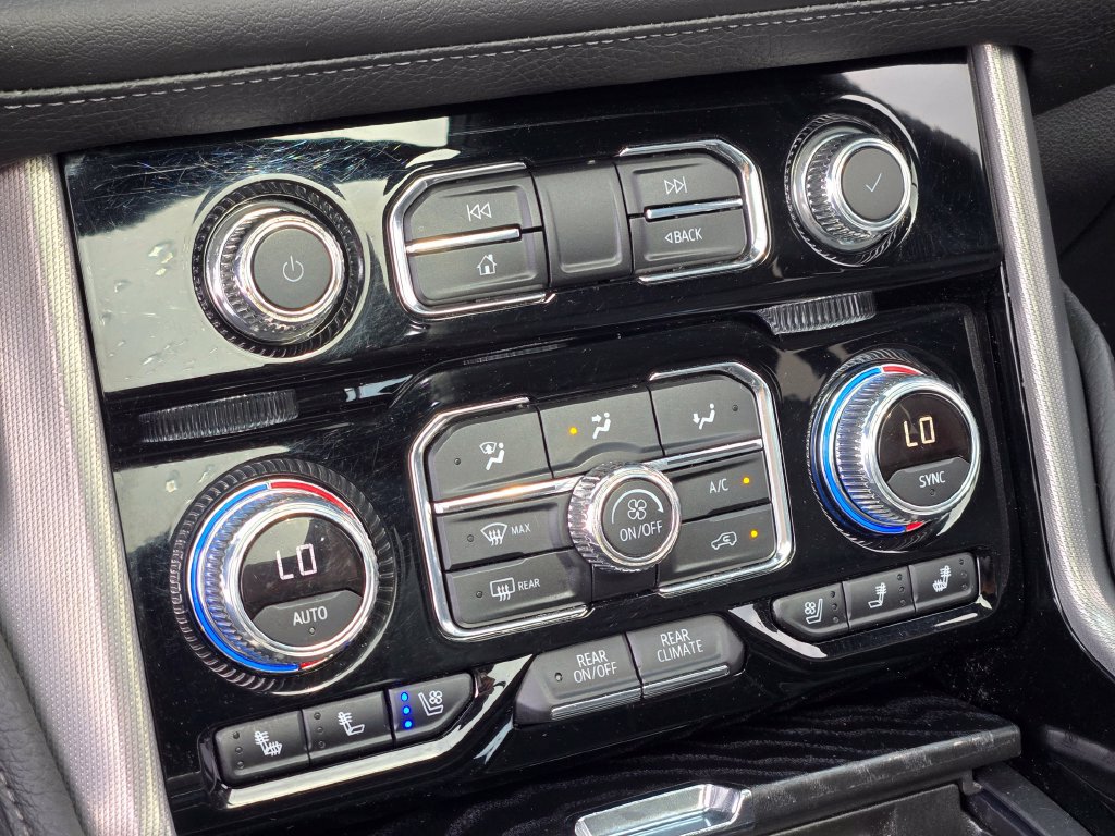Used 2022 GMC Yukon Denali AWD/4WD image 44