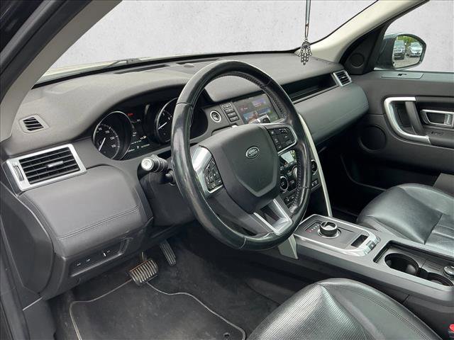 Used 2017 Land Rover Discovery Sport HSE AWD/4WD image 10