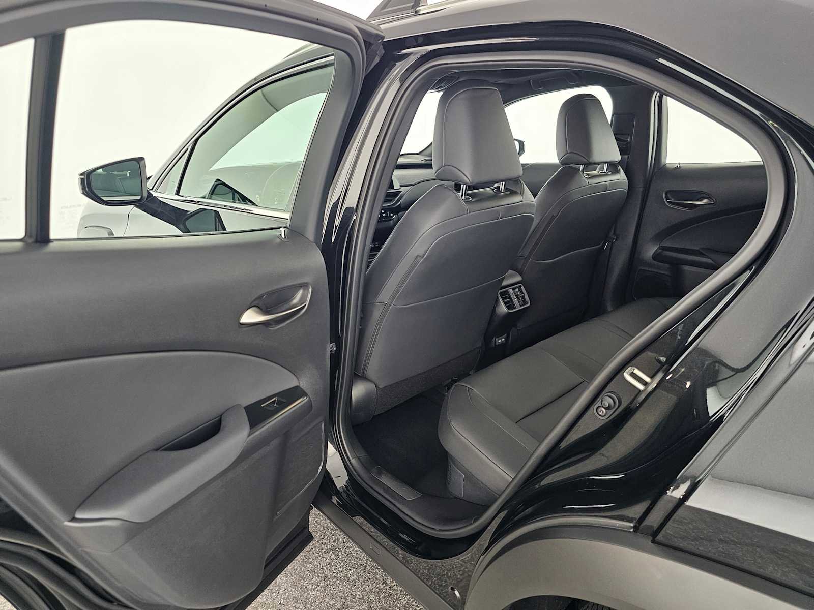 Certified 2025 Lexus UX 300h FWD image 15