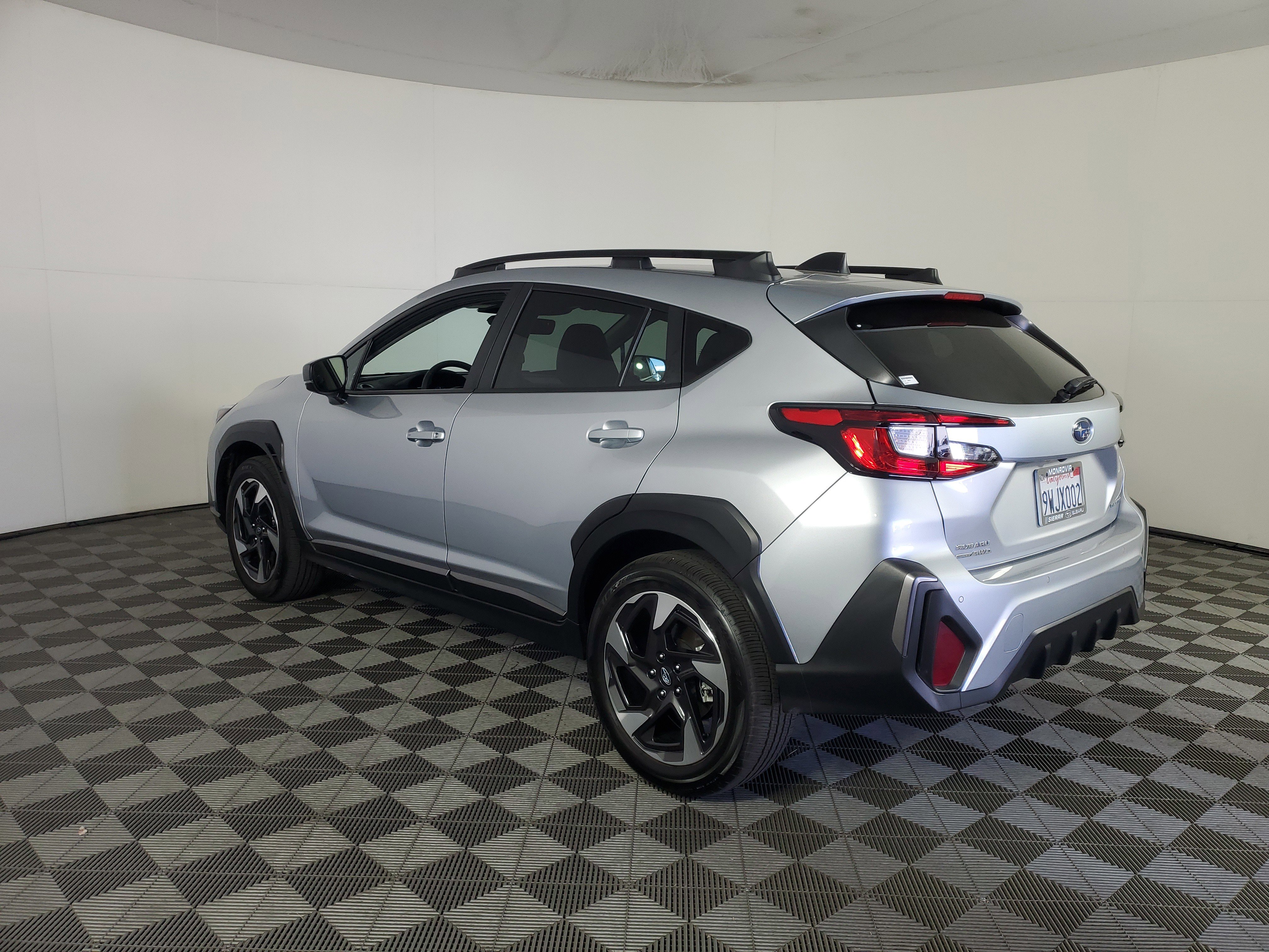 Used 2025 Subaru Crosstrek 2.5i Limited w/ Crosstrek Mirror Package AWD/4WD image 6